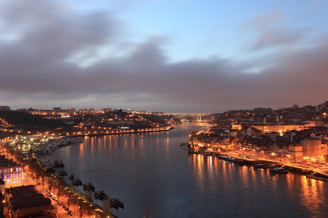 Six Bridges Douro River Cruise, Porto